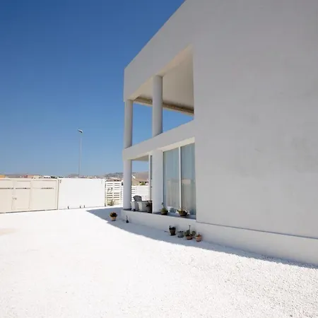 White House Avola